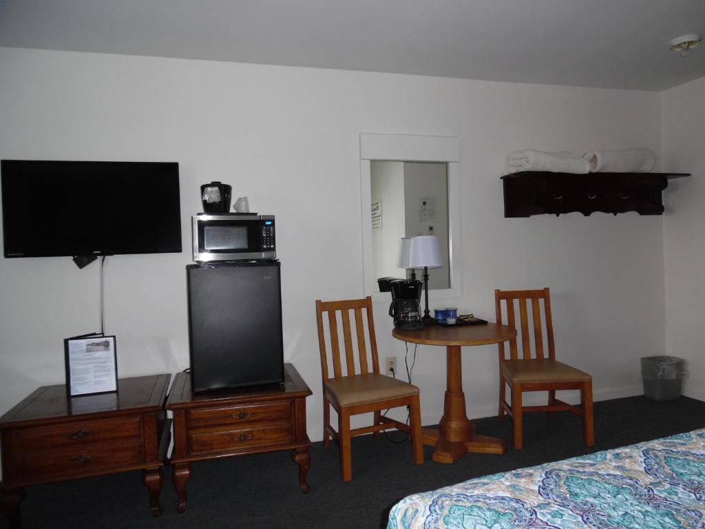 Wachapreague Inn - Motel Rooms - Deluxe Double Room