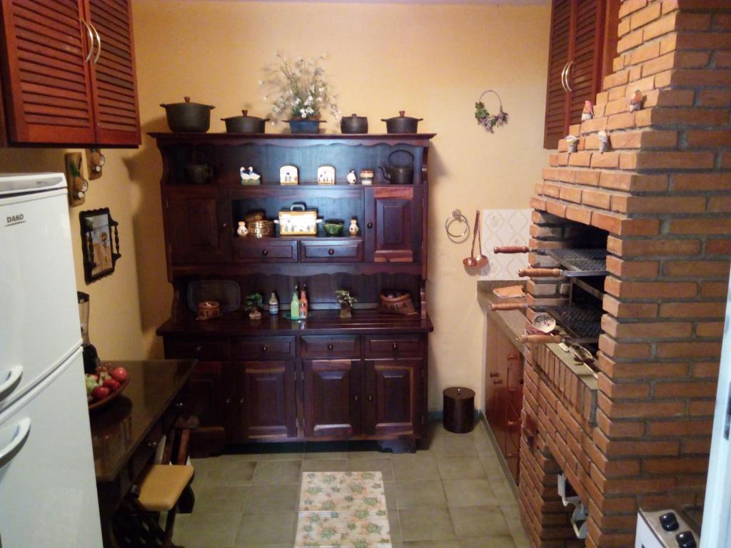  CASA COM PISCINA