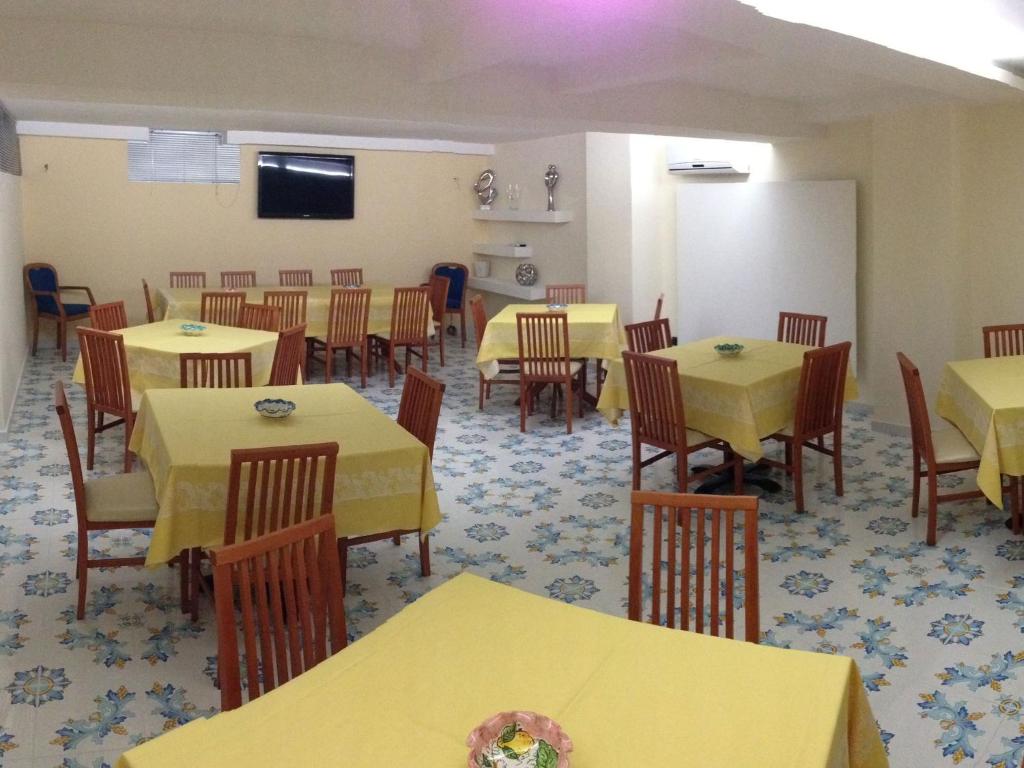 Restaurace v ubytování Costa Hotel
