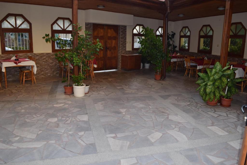 Ресторан / где поесть в Family Hotel Chris