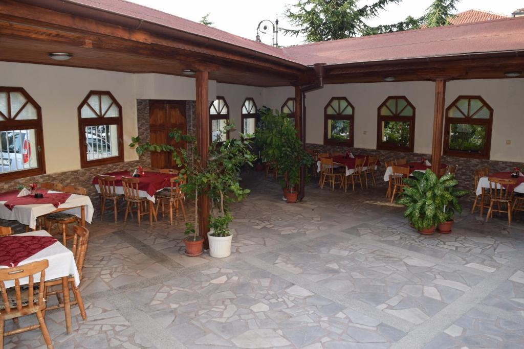 Ресторан / где поесть в Family Hotel Chris