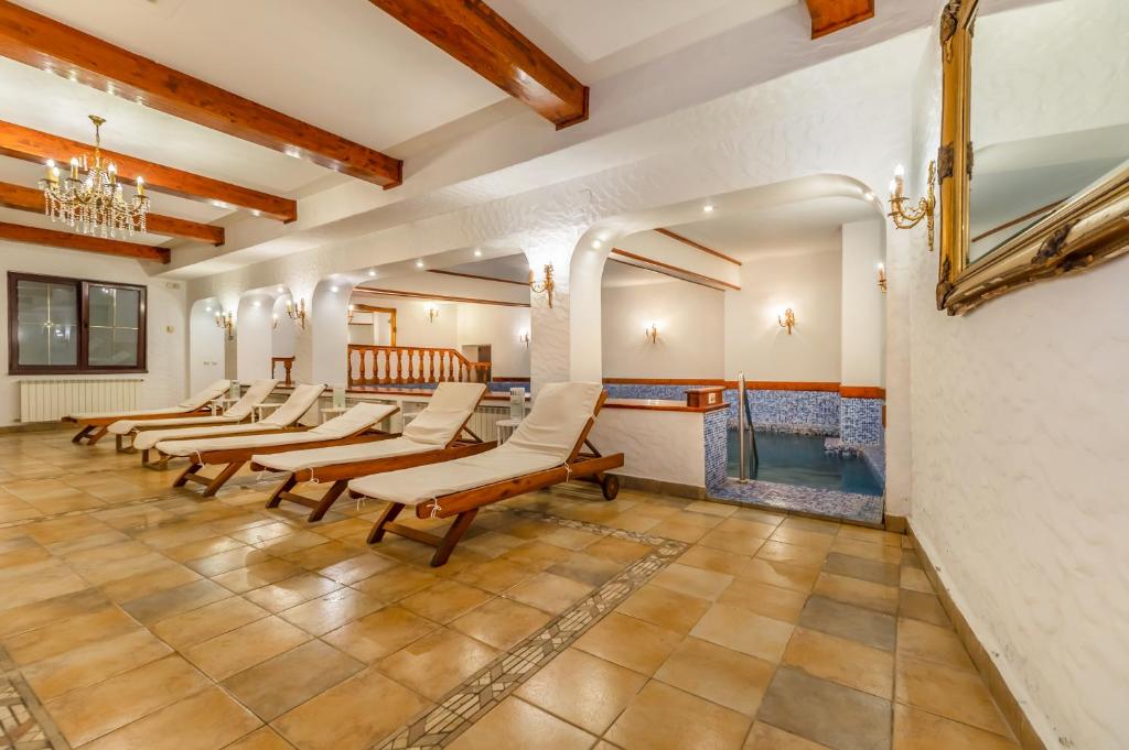 Hotel Imparatul Romanilor Hotel & SPA - Resim 22