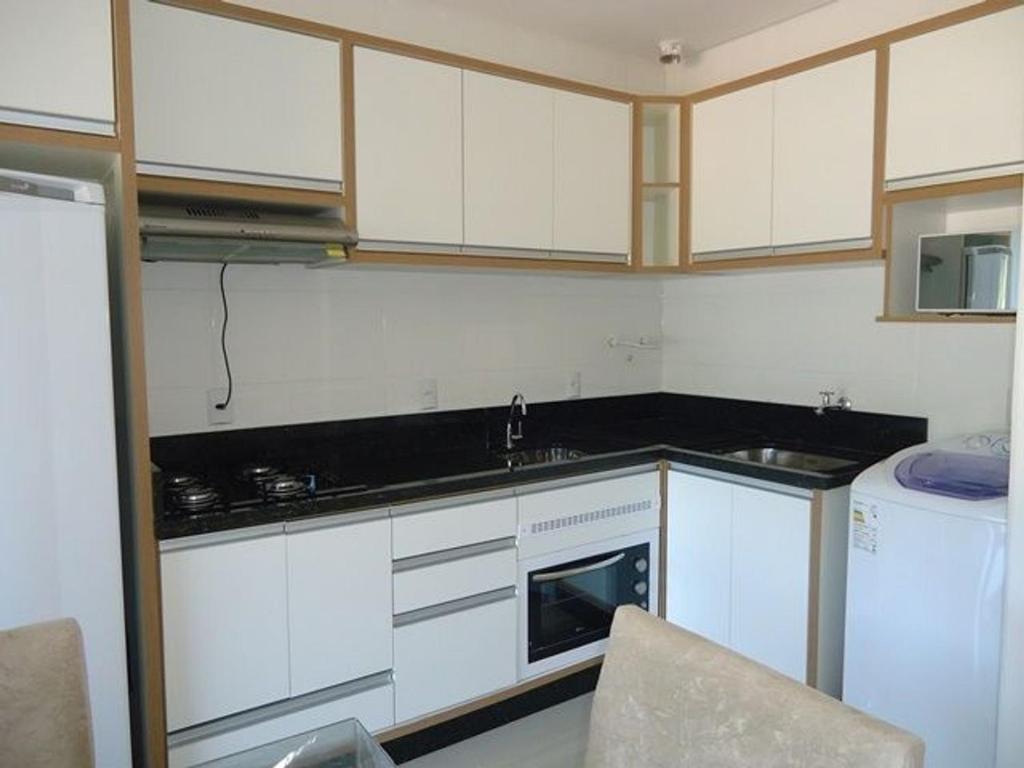  Res. Antonio Pinheiro. Apartamento com 2 dormitórios.