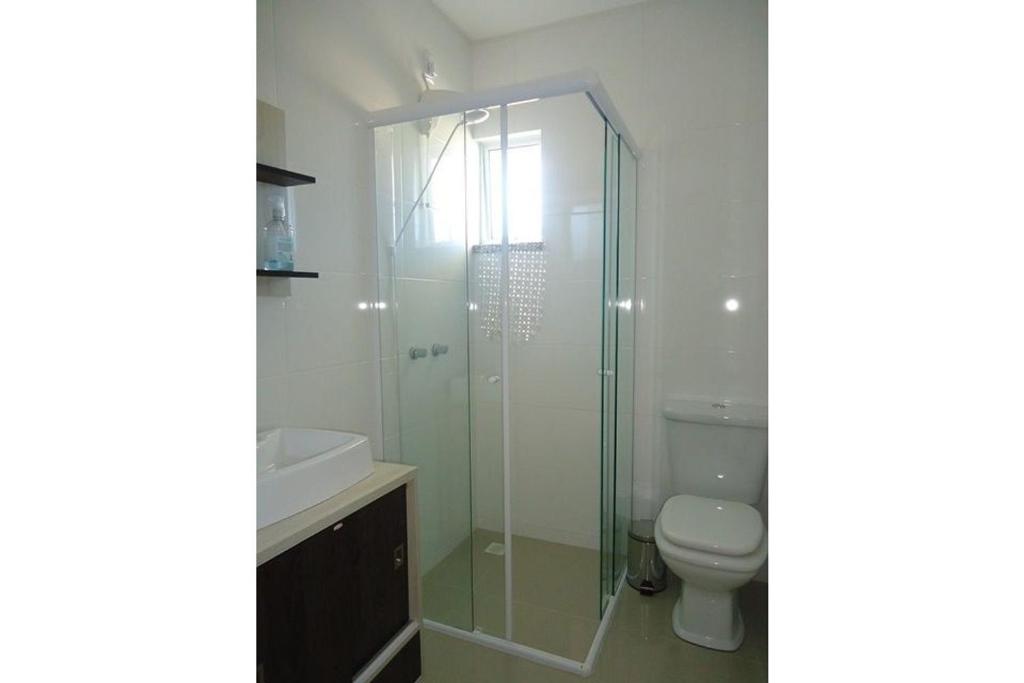  Res. Antonio Pinheiro. Apartamento com 2 dormitórios.