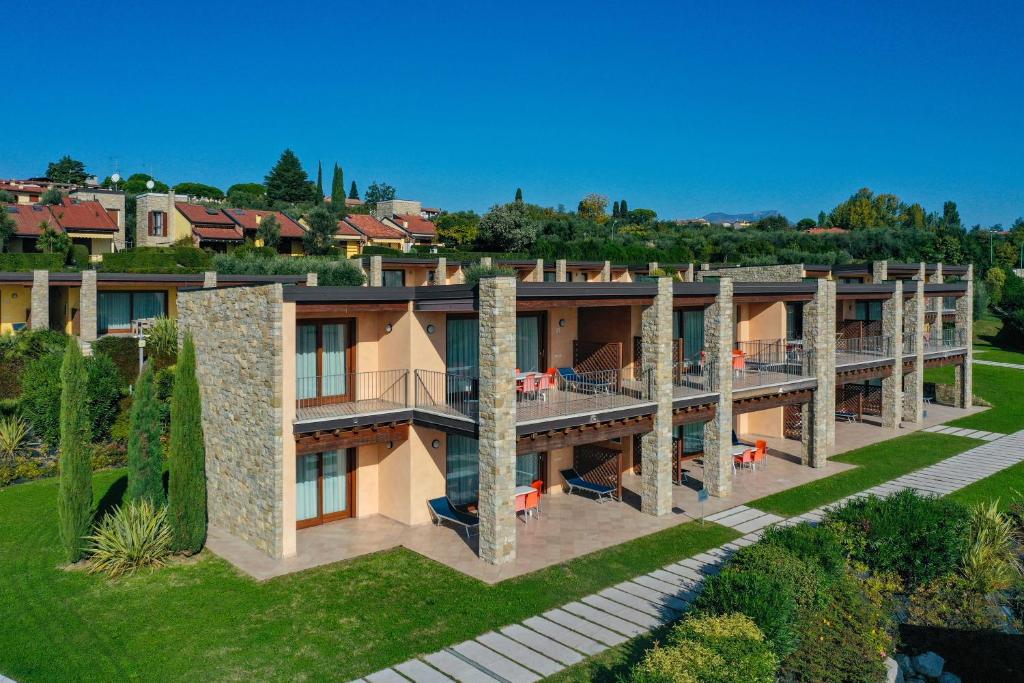 Budova, v ktorej sa apartmánový hotel nachádza