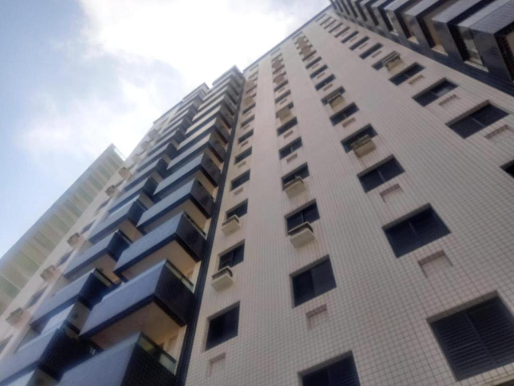  Alto Padrão com 94 mtrs - Frente Mar - sacada com Vista Mar