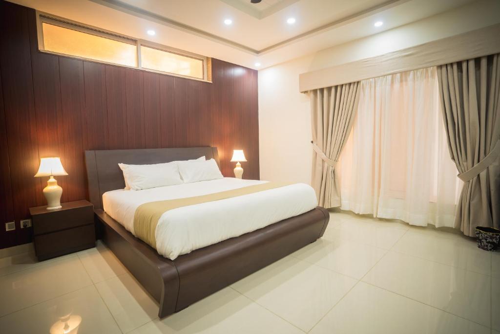 Canadian Inn Islamabad - 