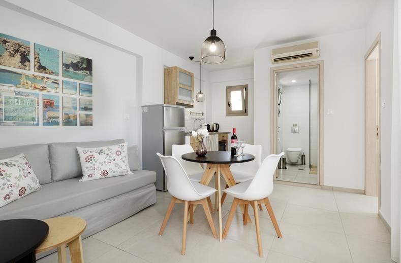 Posezení v ubytování Minoa Apartments