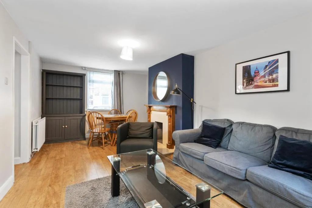 The Adelaide, Stunning 3 Bed Townhouse, Belfast, Marea Britanie
