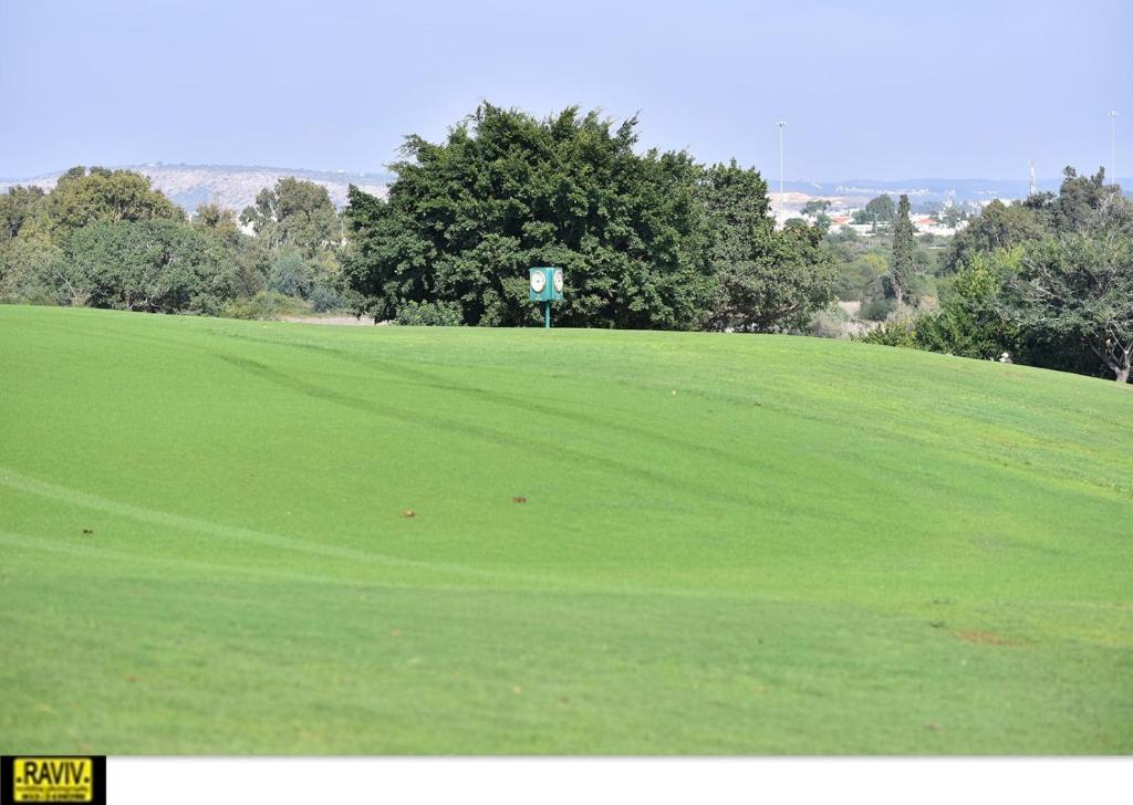 Golf v aparthotelu nebo okolí
