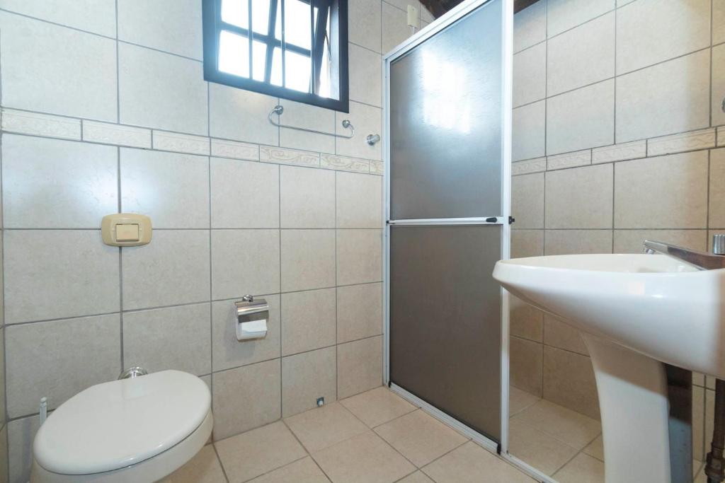  Apartamento p/ 8 Pessoas na Praia Bombas - AN 09