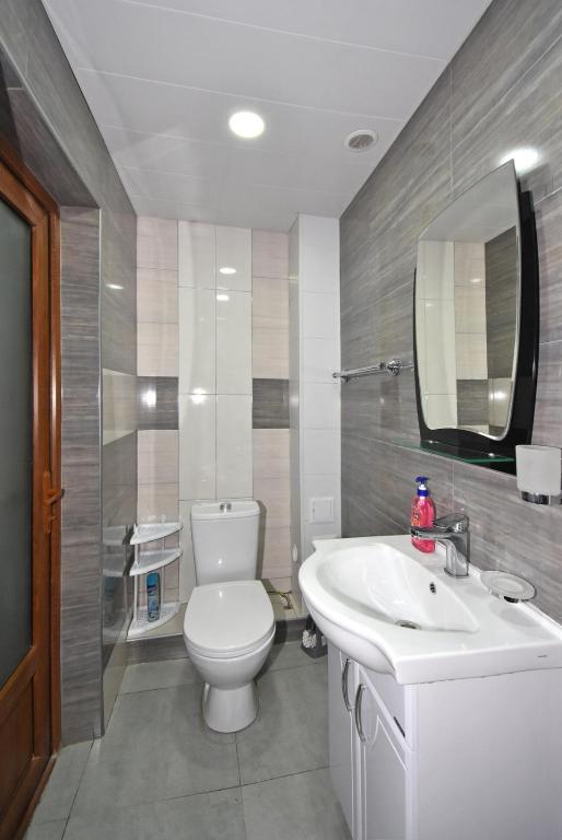 فضای داخلی Apartment near Sasundci Davit Metro Station در ایروان - تصویر ۳