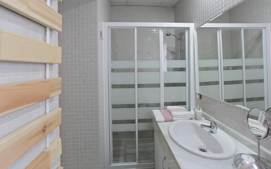 Kúpeľňa v ubytovaní WISH SUITE CONDE DE BARAJA