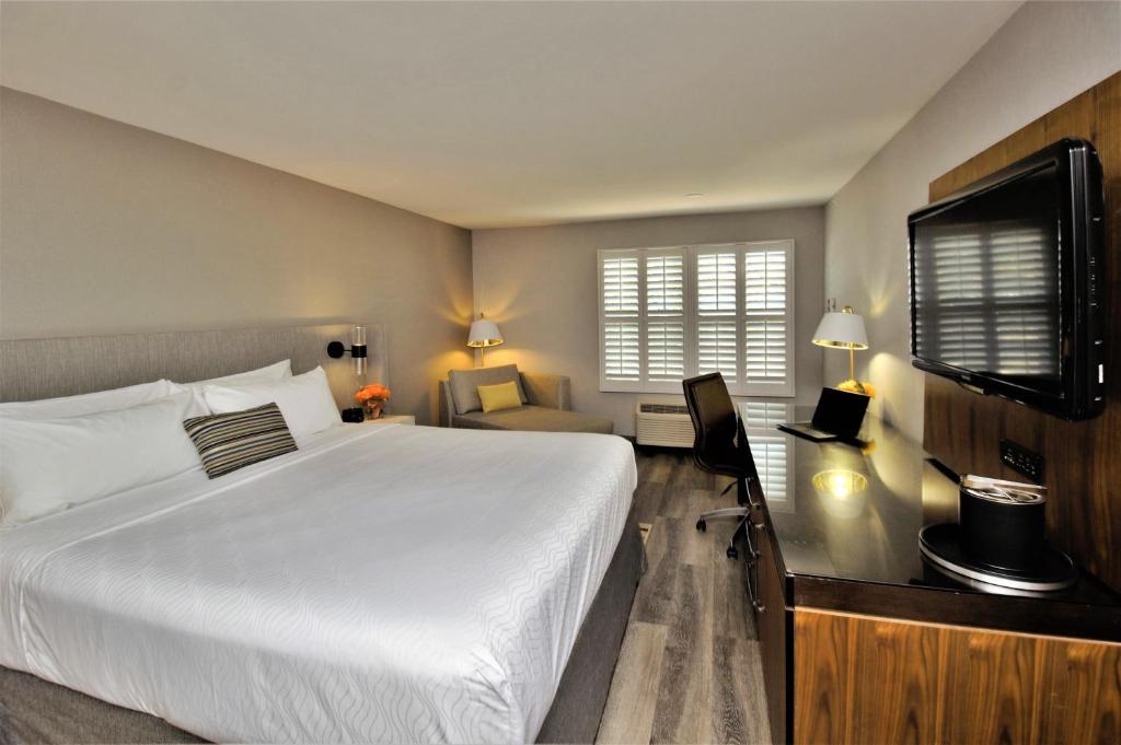 Hotel Indigo Napa Valley by IHG photo