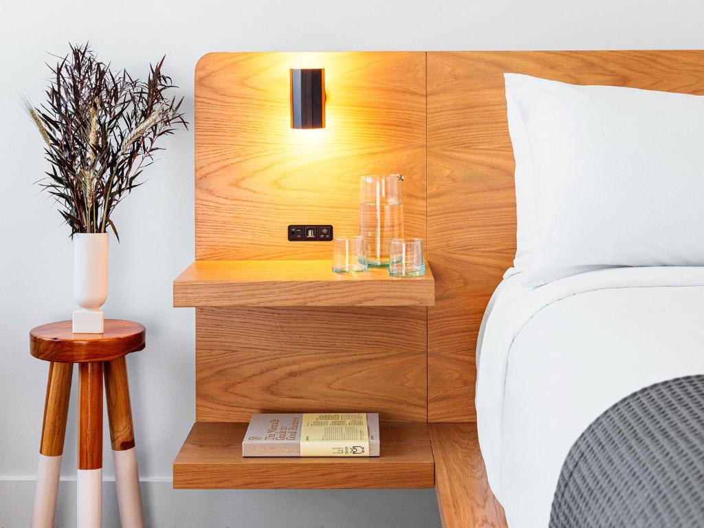 Hotel June West LA, a Member of Design Hotels - ADA Spacious King