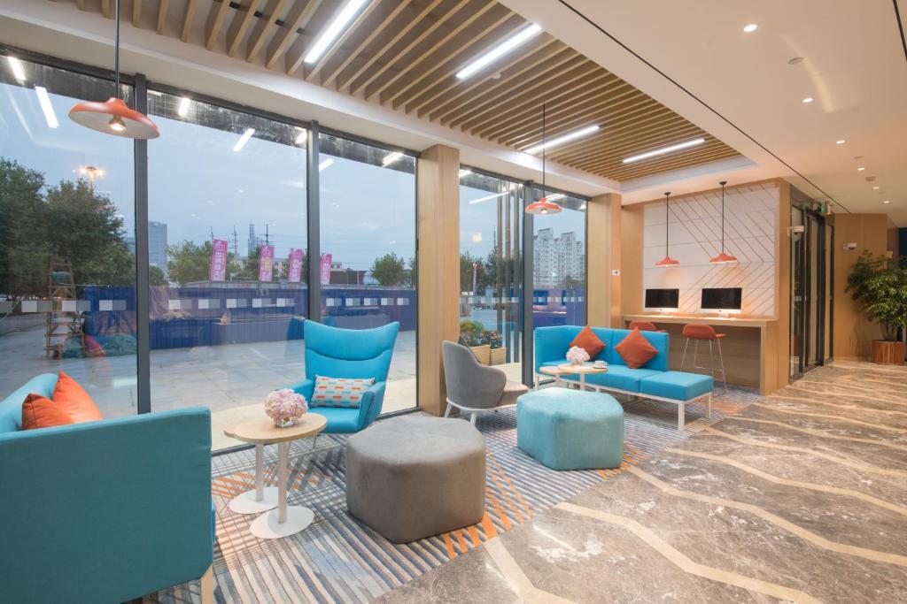 Posezení v ubytování Holiday Inn Express Shanghai Jiading Center by IHG
