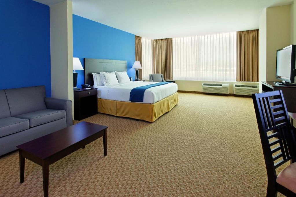 Postel nebo postele na pokoji v ubytování Intercity Hotels San Pedro Sula