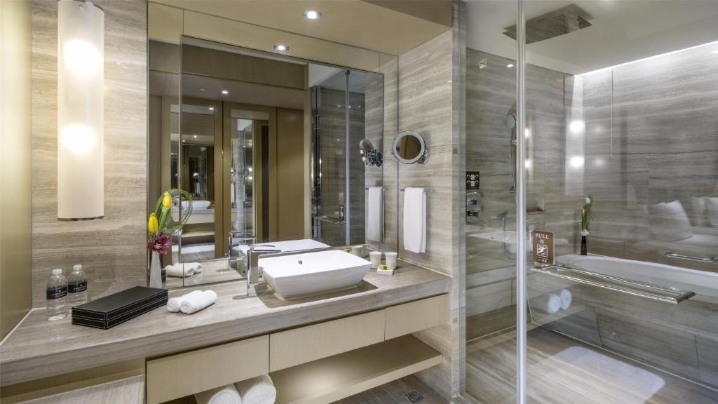 InterContinental Shanghai Jing' An by IHG - Camera King Classica
