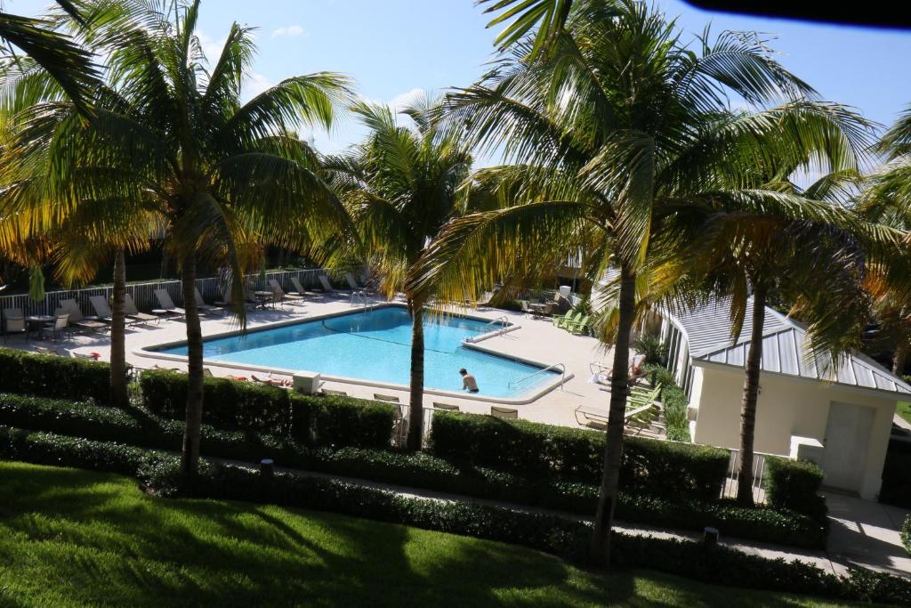 Holiday Inn Express- North Palm Beach and IHG Hotel photo