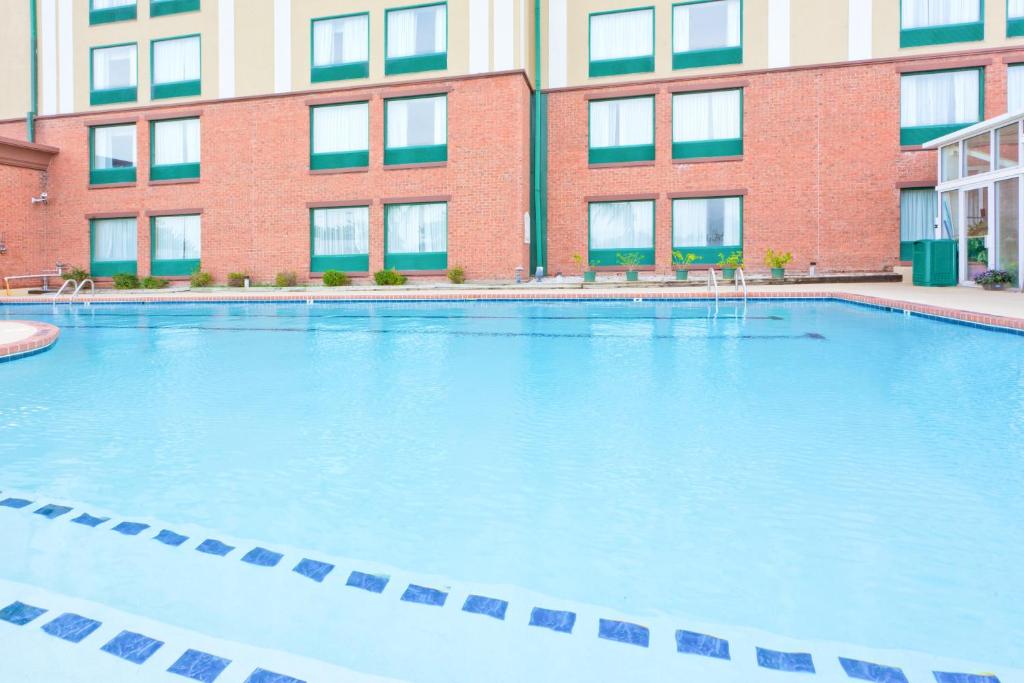 Bazén v ubytování Holiday Inn Express & Suites - Ocean City by IHG nebo v jeho okolí