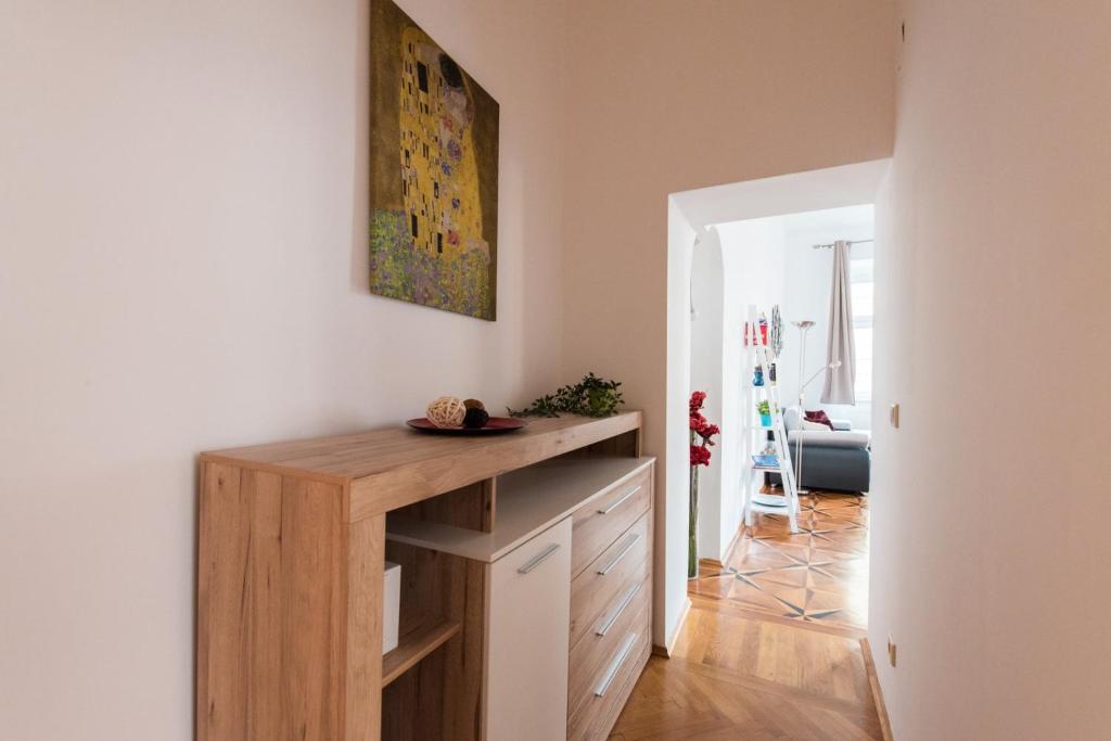 Belvedere Central Apartment - 8