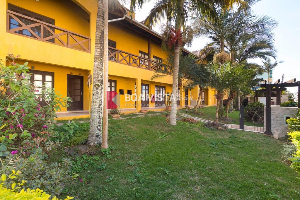  Apartamento 2 Dormitórios A 190 Metros Da Praia De Bombas - AN 08