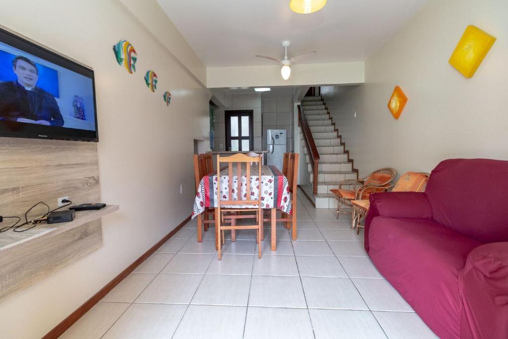  Apartamento 2 Dormitórios A 190 Metros Da Praia De Bombas - AN 06