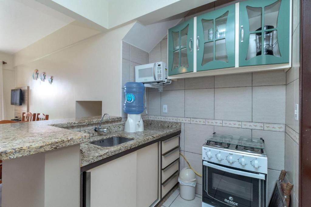  Apartamento 2 Dormitórios A 190 Metros Da Praia De Bombas - AN 07