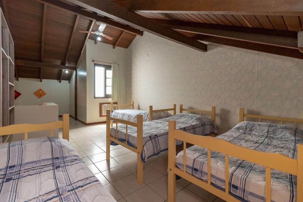  Aluguel Apartamento 8 pessoas em Bombinhas/SC Praia Bombas AN11