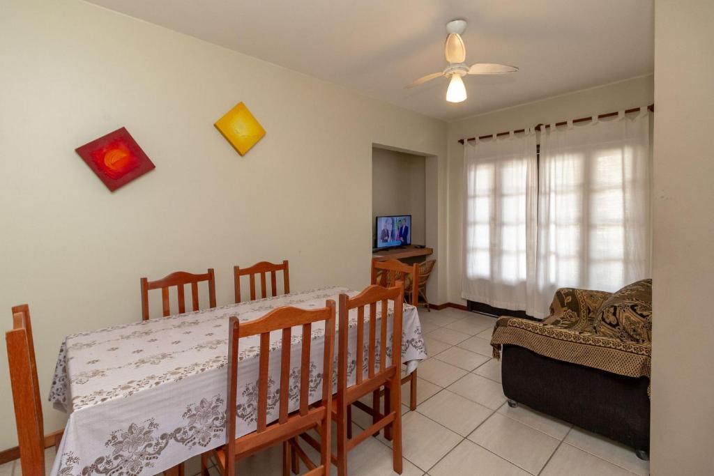  Aluguel Apartamento 8 pessoas em Bombinhas/SC Praia Bombas AN11