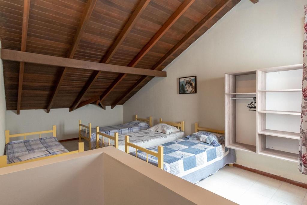  Aluguel Apartamento 8 pessoas em Bombinhas/SC Praia Bombas