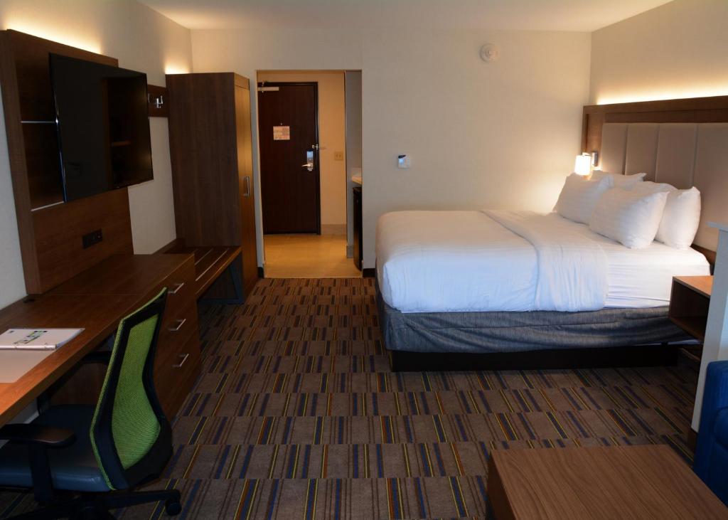 Holiday Inn Express & Suites - Pittsburgh - Monroeville by IHG - Room King Ejecutivo Con Sofá Cama
