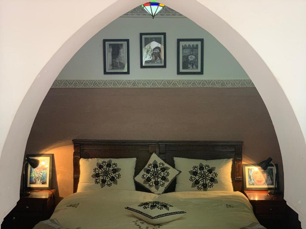 Postel nebo postele na pokoji v ubytování Riad Dar Mamouni