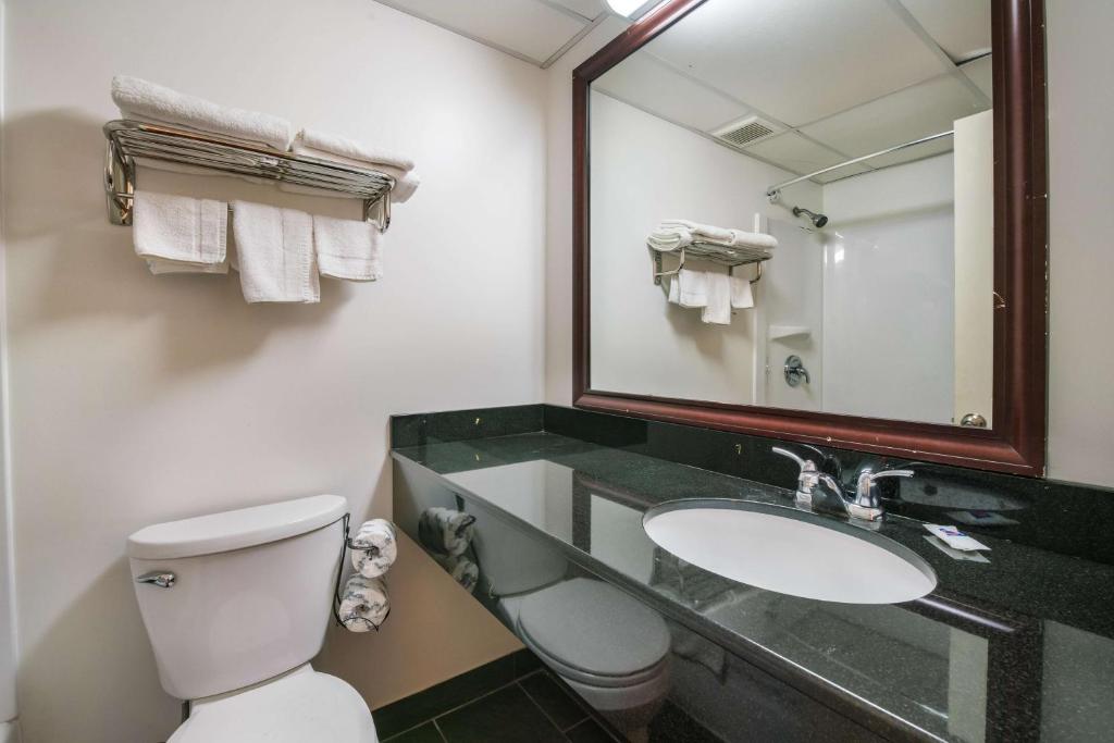 Koupelna v ubytování Motel 6-Tinton Falls, NJ