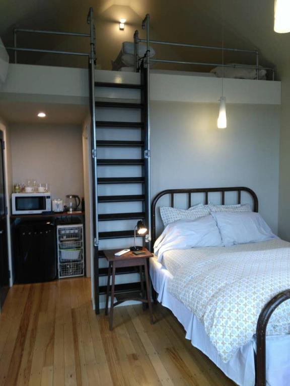 Tiny House in the Sky - Resim 23