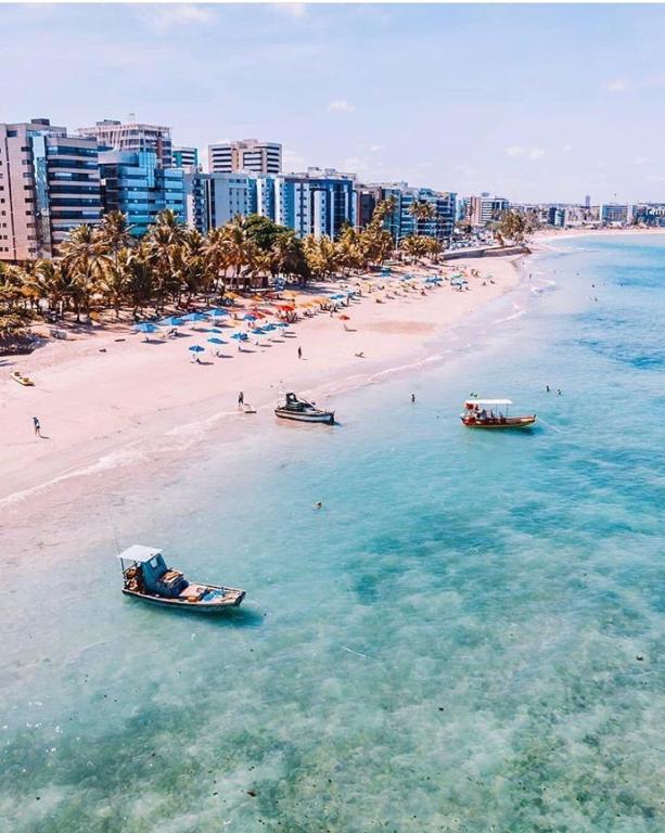  APT amplo com 3 quartos a 50m da Praia de Ponta Verde