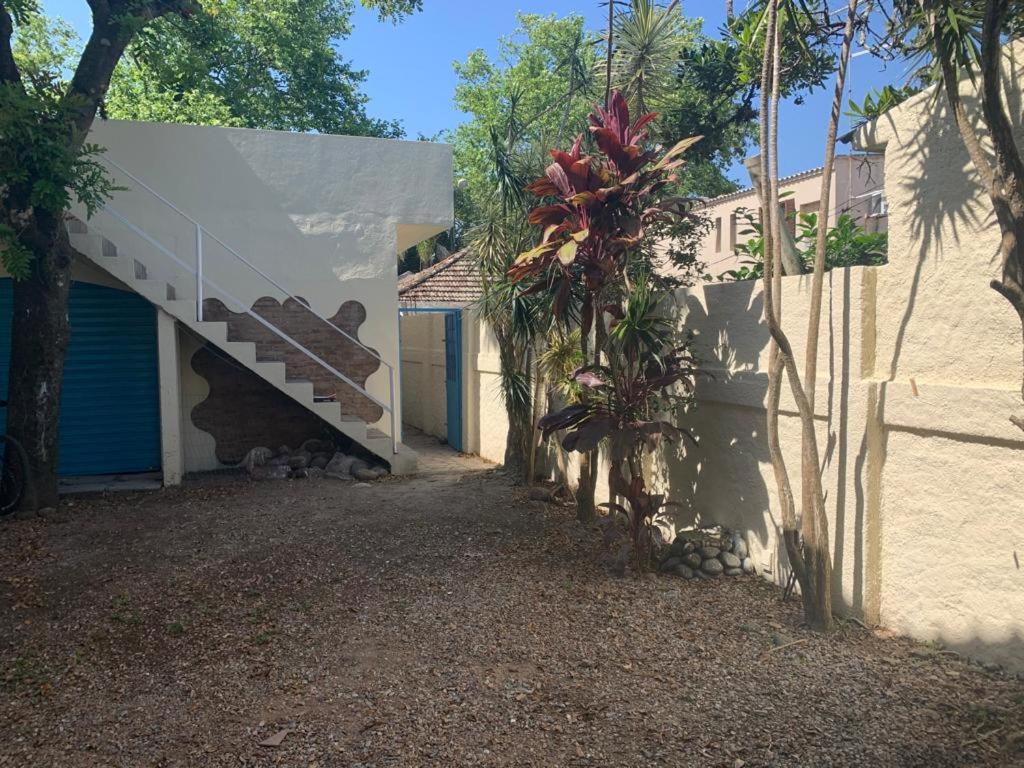  Apartamento beira da Praia das Ondinas