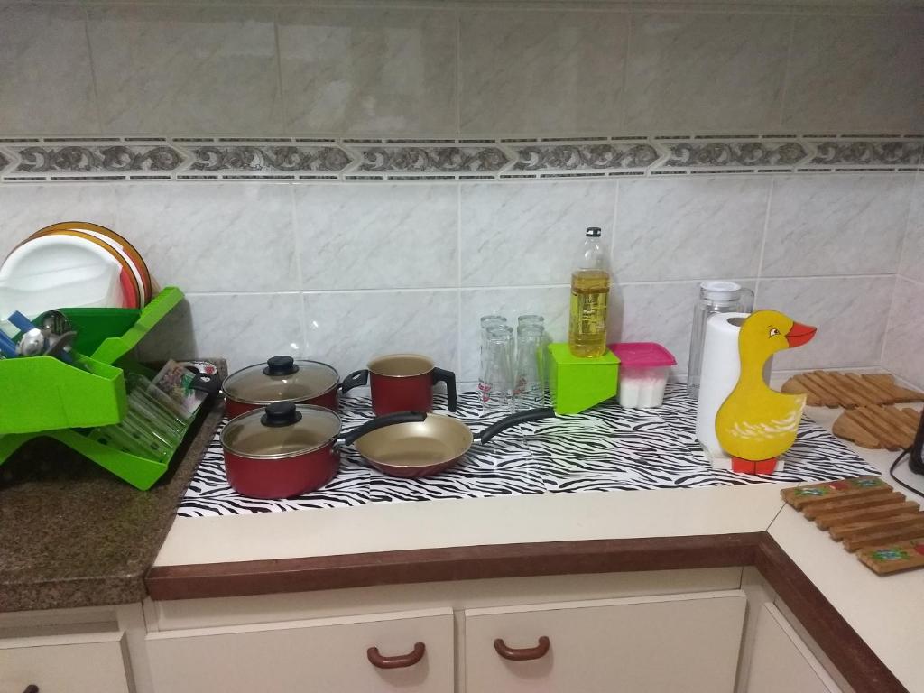  Apartamento Amplo. 1 quarto. 5 quadras da praia