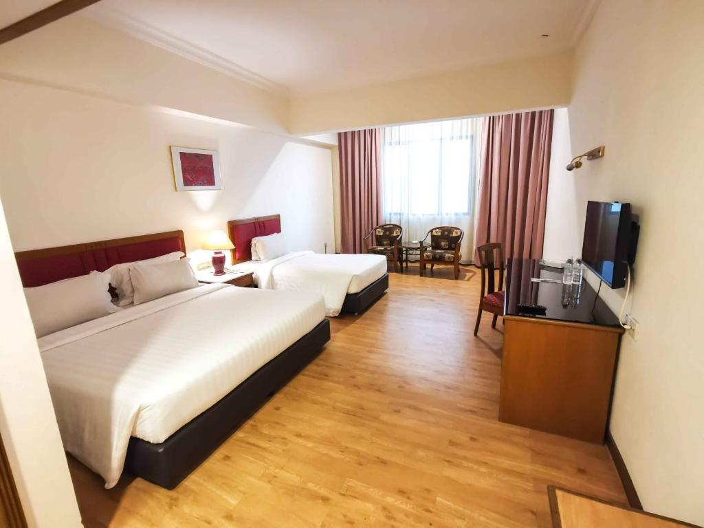 Gallery image of Crystal Crown Hotel Harbour View, Port Klang in Klang