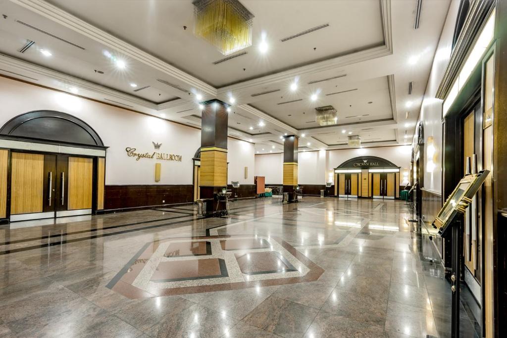 Vstupní hala nebo recepce v ubytování Crystal Crown Hotel Harbour View, Port Klang