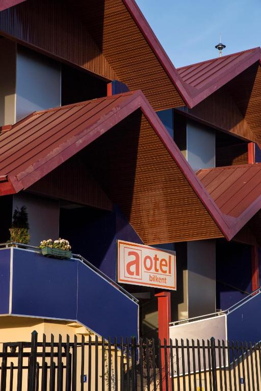 Budova, kde se aparthotel nachází