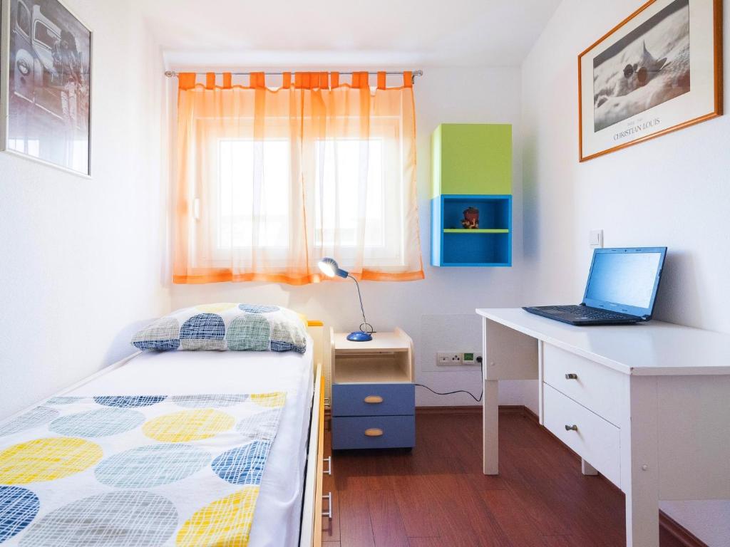 Apartments Marli - Apartment With Two Bedrooms
