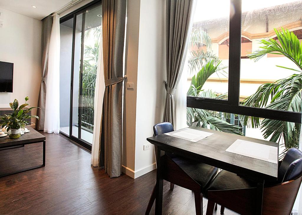 Hanoi Home 3 - Luxury Apartment in Tay Ho street - Apartment Mit 1 Schlafzimmer Und Balkon