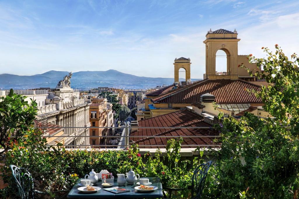 Marcella Royal Hotel - Rooftop Garden - Resim 42