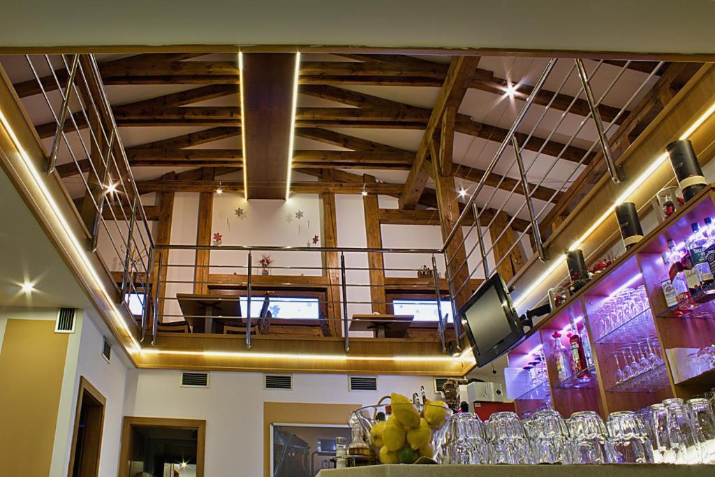 Zdjęcie z galerii obiektu Restaurant Penzion City w mieście Jirkov