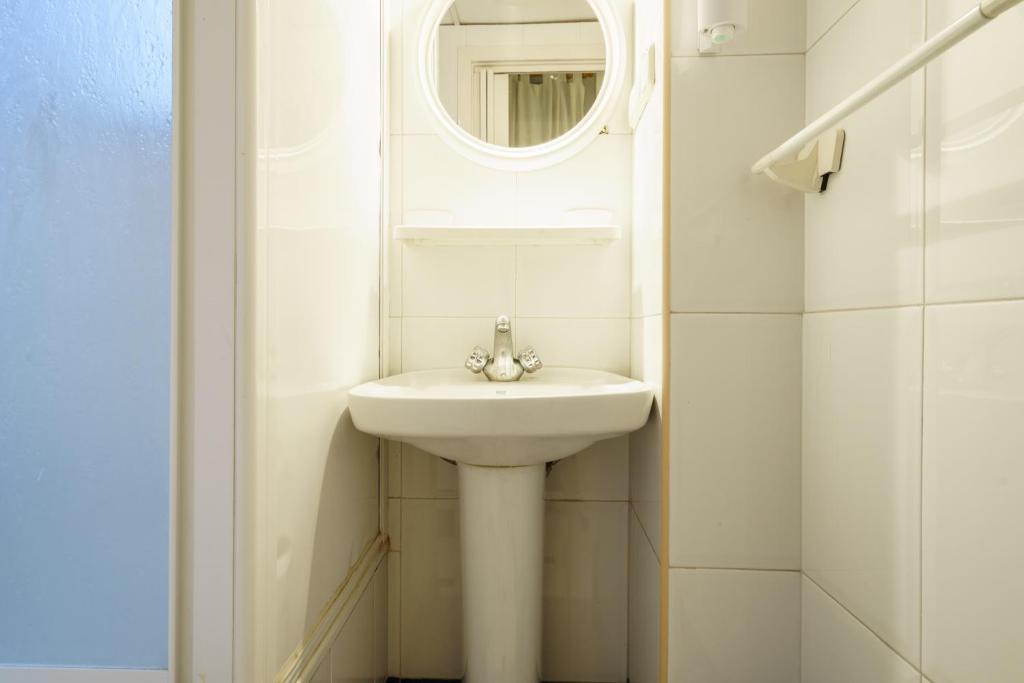 Un baño de Hostal Austria