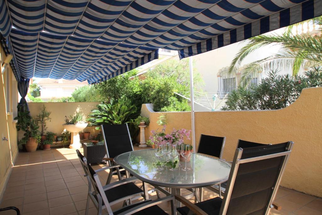 Fotografia z galérie ubytovania ARENDA Villa Tina v destinácii Miami Platja