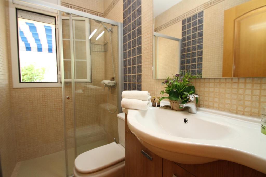 Kúpeľňa v ubytovaní ARENDA Villa Tina