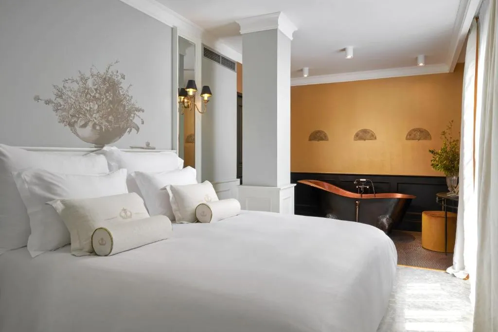 Imperial Suite with Balcony and Sea View