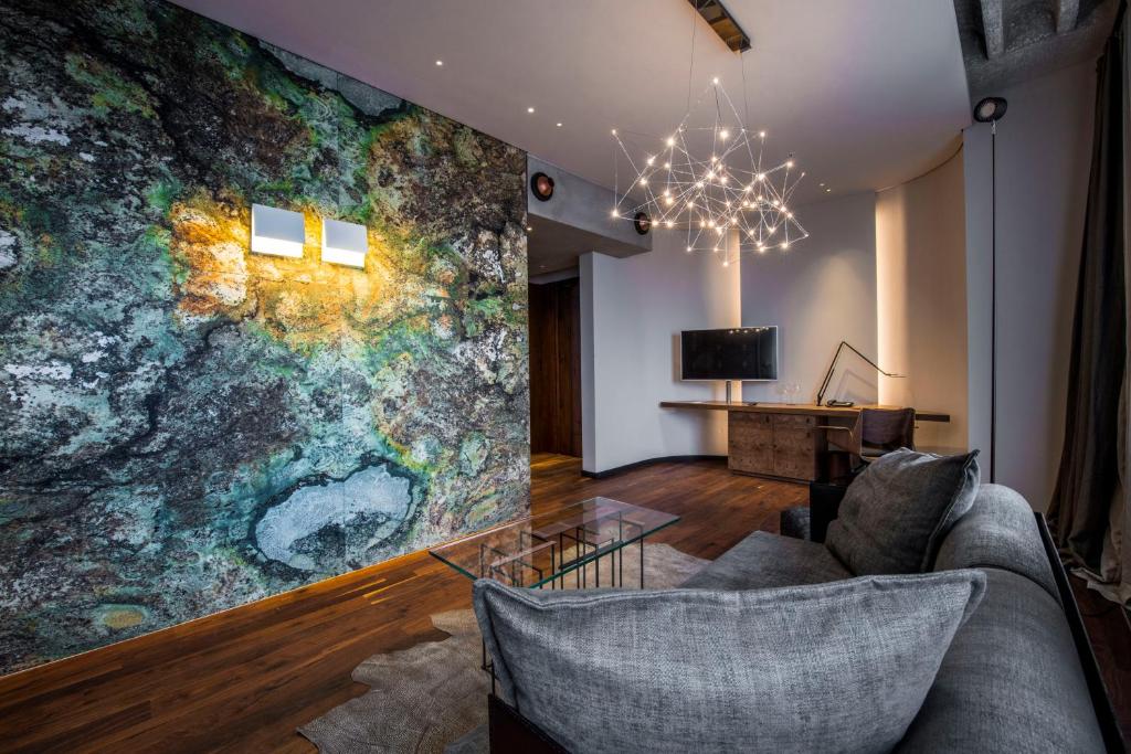 Hotel Warszawa - Suite With Balcony - High Floor